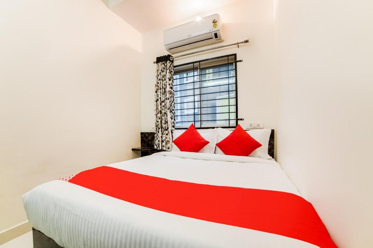 Oyo 40726 Classic Guest House 실롱 외부 사진