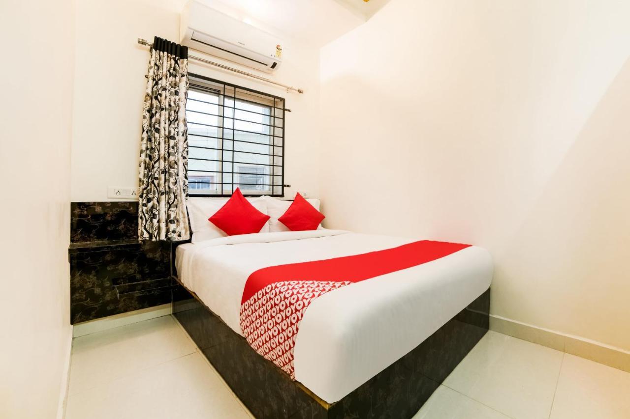 Oyo 40726 Classic Guest House 실롱 외부 사진